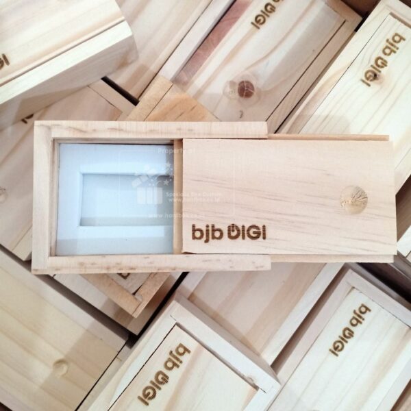 Packaging Box Berbahan Kayu Wooden Box Dengan Logo Laser dan Model Box Geser 4