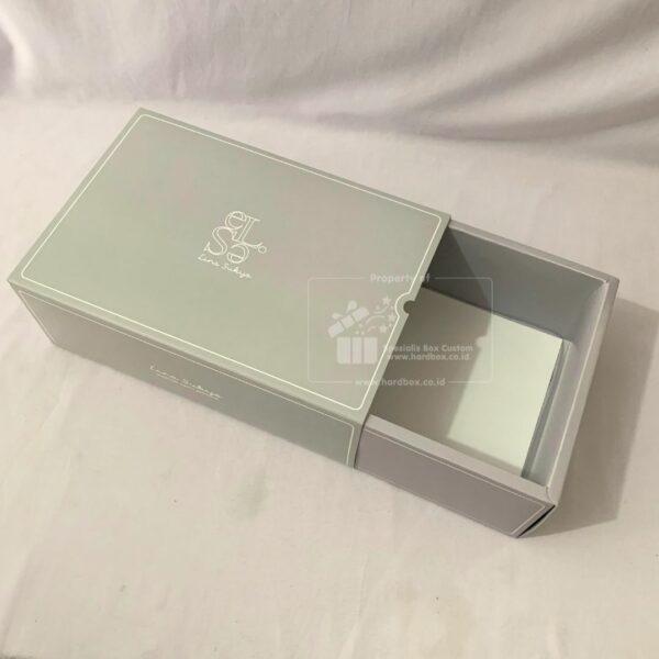 Packaging Box Berbahan Softbox Dengan Model Geser Untuk Produk 6