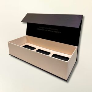 Packaging Hardbox Dengan Pengunci Magnet Custom (1)