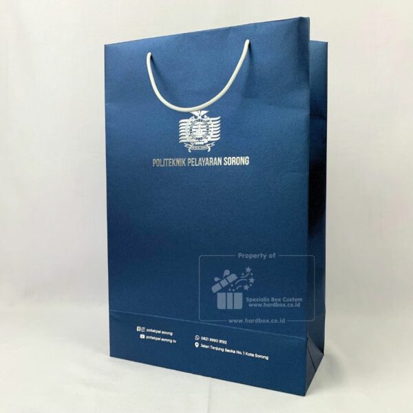 Packaging Paperbag Dengan Tali Custom Desain Grafis dan Logo 9