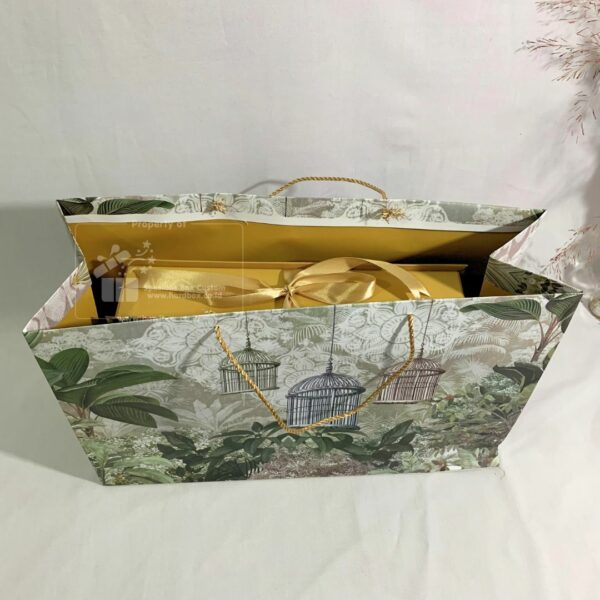 Packaging Berbahan Hardbox Dilengkapi Paperbag Custom 2