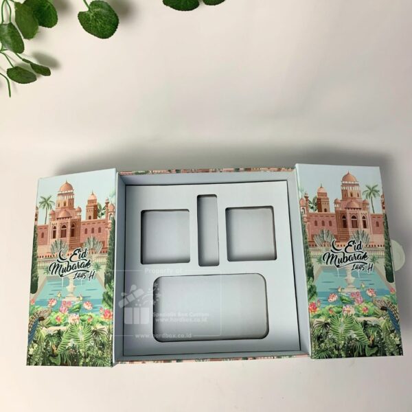 Packaging Hardbox Dengan Pengunci Magnet dan Model Buka Dua Sisi Custom Desain 4