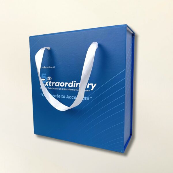 Hardbox Handbag 1