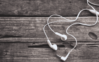 Kenali Perbedaan TWS, Earphone, Earbuds, dan AirPods