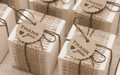 Rekomendasi 13 Ide Souvenir Reuni Terbaik